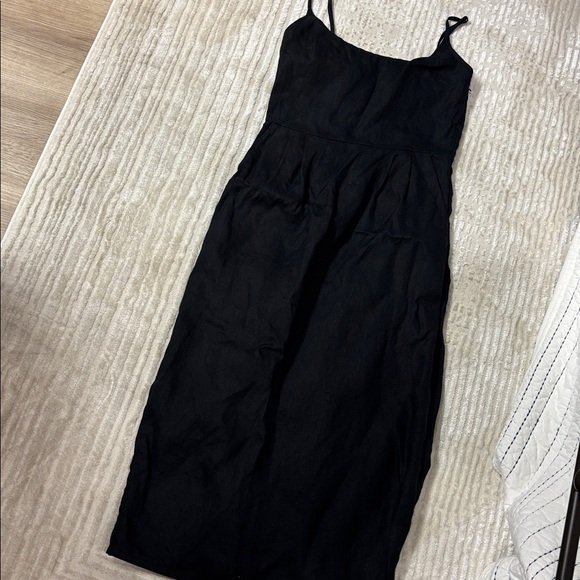 Quince Linen Scoopneck Black Midi Dress - Picture 3 of 4